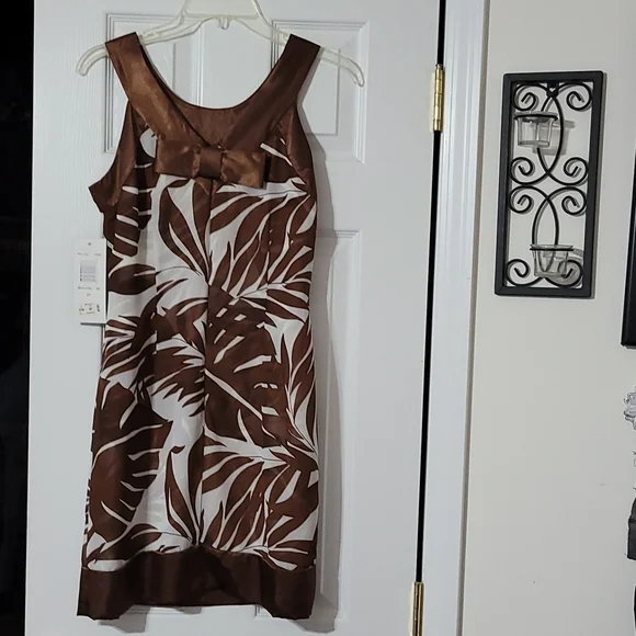 Signature by Robbie Bee NWT sz.8P brown/white fully lined - Picture 3 of 4